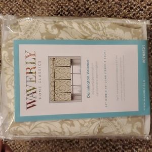 Waverly Home Classics "Donnington" Box Pleat Valance